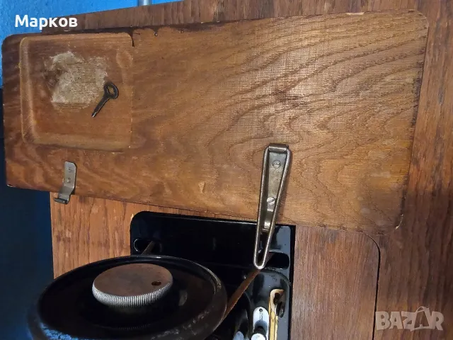 Шевна машина “Minerva”, снимка 3 - Антикварни и старинни предмети - 49664349