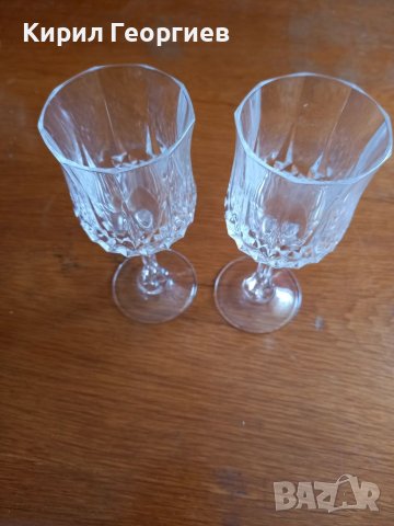 Две Кристални чаши за шампанско на столче с ефектни орнаменти., снимка 2 - Чаши - 41597342