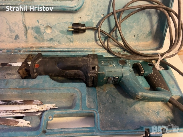 Саблен трион Makita 