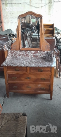 Антикварен тоалетен шкаф №70