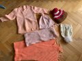 Плетени жилетка, шапки и шалове , снимка 1 - Шапки, шалове и ръкавици - 32706862