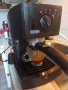 Кафемашина Делонги с ръкохватка с крема диск, работи перфектно и прави хубаво кафе с каймак , снимка 2