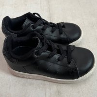 Кецове Adidas, номер 24, снимка 1 - Детски маратонки - 40491589