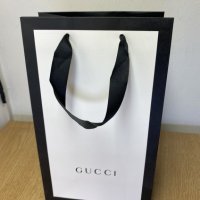 Автентична бутикова Gucci подаръчна торба gift bag 29x17cm GG, снимка 1 - Други - 42056956