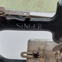  Малка Шевна машинка Сингер(SINGER), снимка 6 - Антикварни и старинни предмети - 38841925