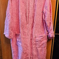 Две розови хавлиени халата за баня, размер М, единият с качулка, снимка 4 - Хавлиени кърпи - 42210424