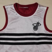 Adidas NBA Miami Heat оригинален двулицев потник ръст до 152см Адидас, снимка 2 - Детски тениски и потници - 34003939