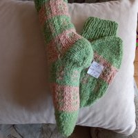 Ръчно плетени дамски чорапи от вълна, размер 38, снимка 2 - Дамски чорапи - 41931764
