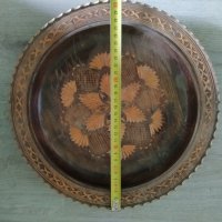 дървена чиния за декорация, снимка 2 - Антикварни и старинни предмети - 40777377