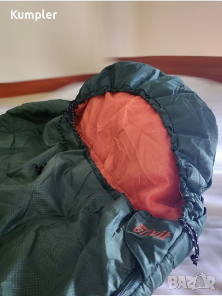 Почти нов спален чувал Crivit – надеждно удобство за къмпинг и планини 50 лв, снимка 1