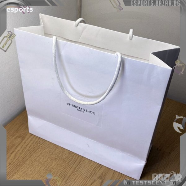 Автентична бутикова Christian Dior подаръчна торба 31 x 31 cm gift bag , снимка 1
