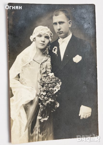 Стара черно-бяла снимка картичка младоженци, снимка 1