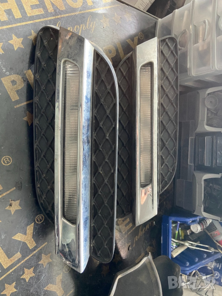 ЛЕД СВЕТЛИНА ОРИГИНАЛНА ML W166 лява и дясна дневна светлина, снимка 1