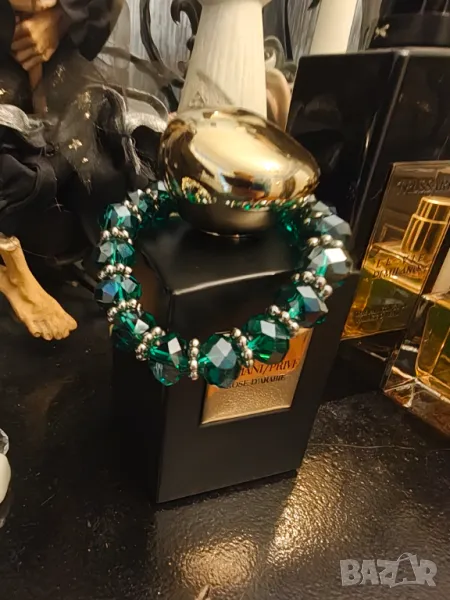 Гривна със Сваровски кристали, снимка 1