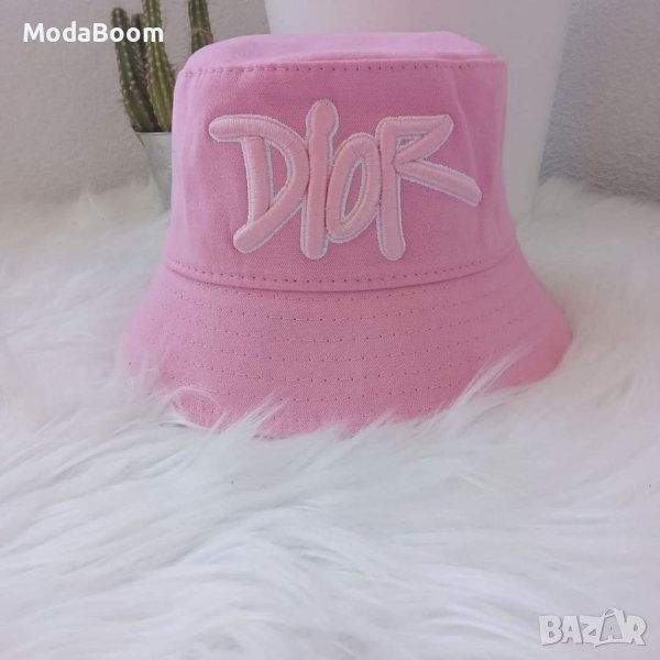 Дамска шапка Dior , снимка 1