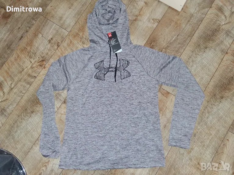Спортен дамски р-р L суитшърт с качулка Under Armour, снимка 1