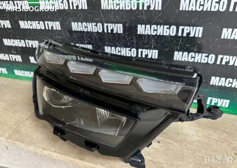 Фар десен фарове за Шкода Камик Skoda Kamiq, снимка 1