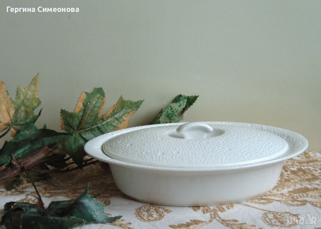 Голяма порцеланова купа с капак, снимка 1