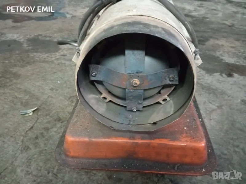 Нафтова печка , снимка 1