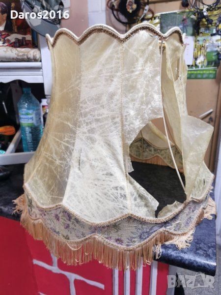 Стар абажур/свинска кожа за реставрация , снимка 1