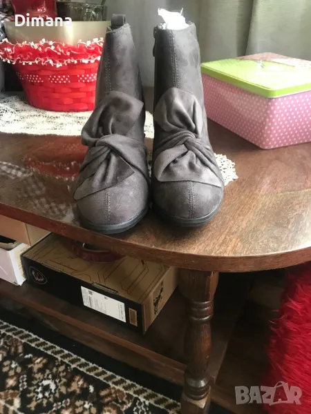 Боти, снимка 1