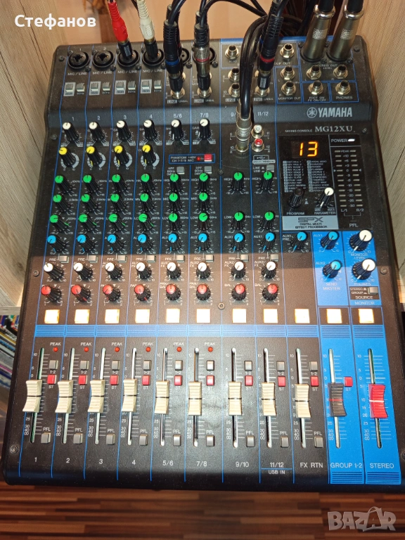 Миксер конзола Yamaha MG12XU, снимка 1