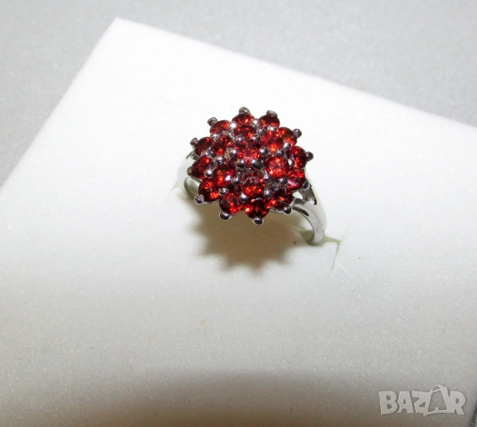 925 сребърен пръстен с качествен гранат от Мозамбик подходящ за подарък, снимка 2 - Пръстени - 53725005