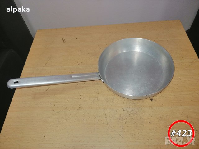 Продавам българско алуминево тиганче, 20/4см, снимка 1 - Съдове за готвене - 34407097