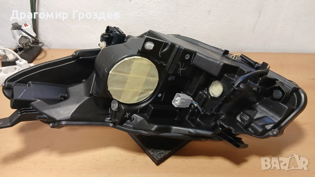 Десен фар за Toyota Yaris III Hybrid / Тойота Ярис Хибрид (2012-2015), снимка 15 - Части - 53607714