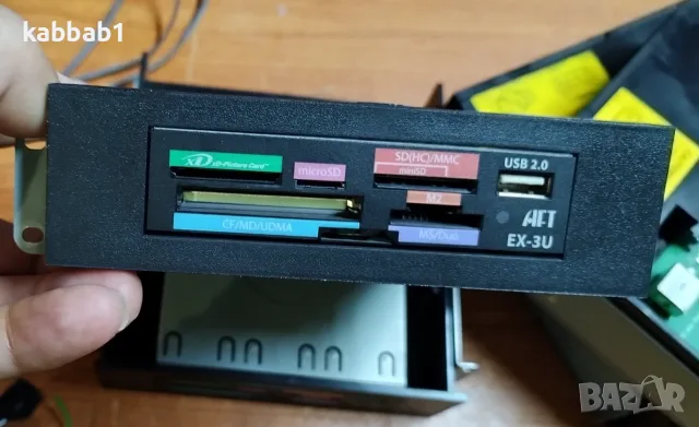 Четец на карти памет EX-3U (3,5”) - Card Reader AFT PRO Gear EX-5PRO, снимка 15 - Кабели и адаптери - 55827670