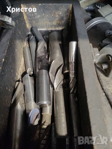 изкупувам твърдосплавни инструменти за скрап - фрези и пластини
