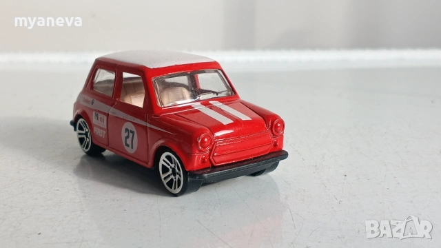 Метални колички ГАЗ-31105 Волга 1:34-39,Trabant 601, 1:64, Mini Cooper, 1:64. , снимка 9 - Коли, камиони, мотори, писти - 53713223