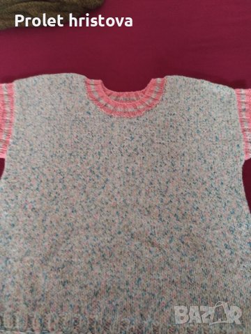 Ръчно плетени жилетки и пуловер, без ръкав