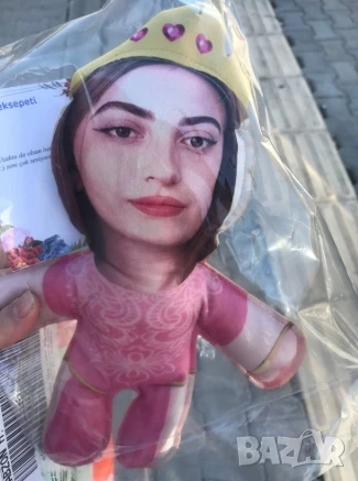 BK Gift Персонализирана Възглавничка с Ваше Фото – Кралица Бебе Подарък за Любим Човек, Рожден Ден и