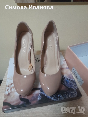 Обувки на ток, снимка 2 - Дамски обувки на ток - 52680225