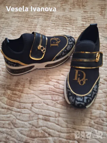 Дамски маратонки, снимка 2 - Маратонки - 48126639