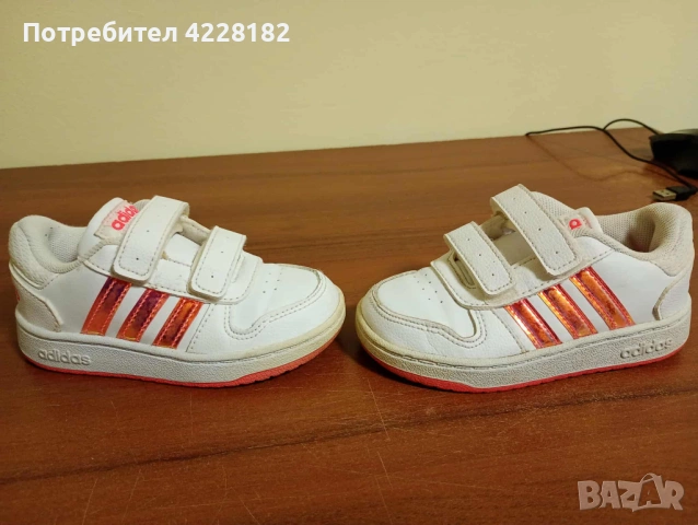 Детски обувка Adidas, снимка 2 - Детски обувки - 53309803
