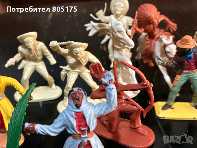 Стари фигурки войници индианци каубои араби HongKon и Timpo, снимка 3 - Колекции - 52955830
