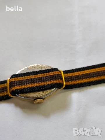 Дамски позлатен часовник Заря, снимка 5 - Антикварни и старинни предмети - 53836526