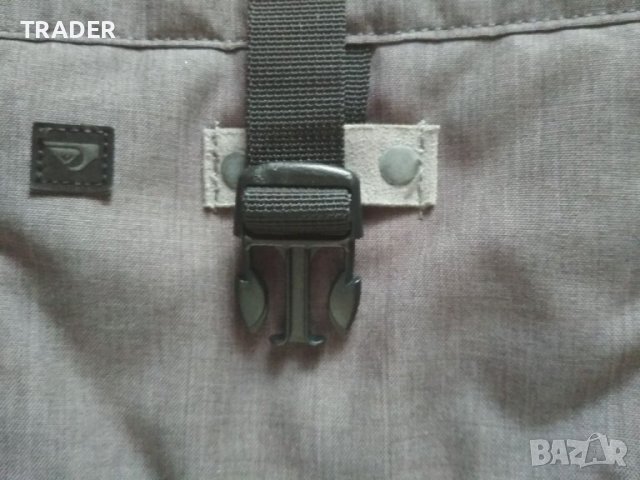 Чанта за кръст малка раничка паласка банан Quicksilver чанта за през рамо, снимка 4 - Спортна екипировка - 33735370