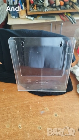 Плексигласови кутии- поставки стенни за брошури - флаери 23,5/25/3,5см