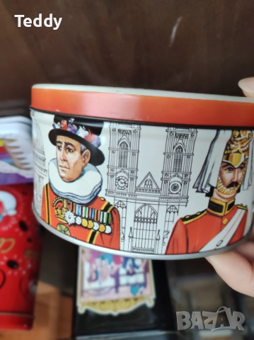 Ретро метални кутии, снимка 5 - Антикварни и старинни предмети - 51975977