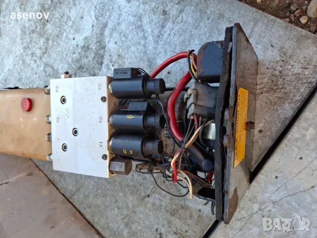 хидравлична станция, снимка 3 - Други машини и части - 47530981