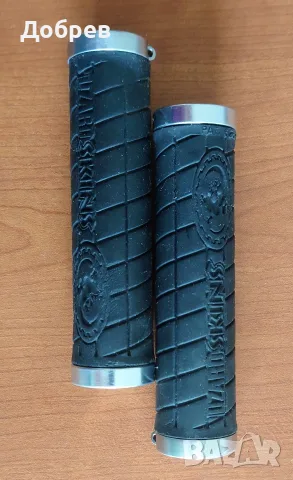 Грипове Specialized Clamp Lock-On, SCOTT sports и Грипове LIZARD Skins Bat Logo Dual Clamp Lock-On, снимка 9 - Аксесоари за велосипеди - 55736831