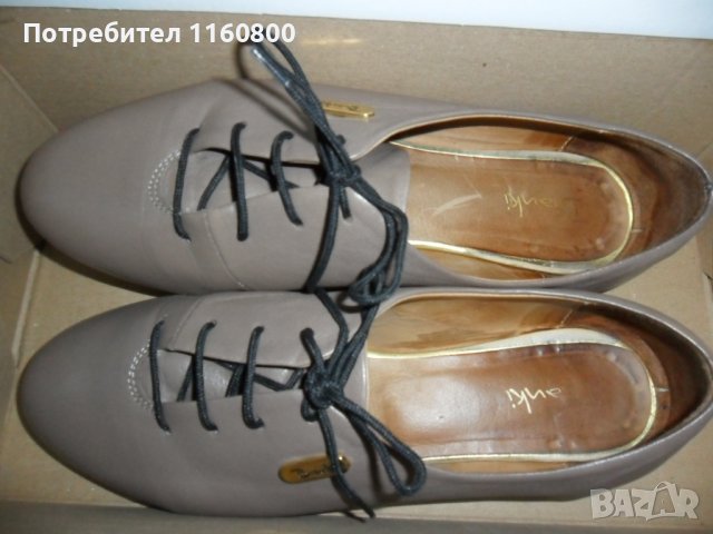 Обувки, снимка 1 - Дамски ежедневни обувки - 39755816