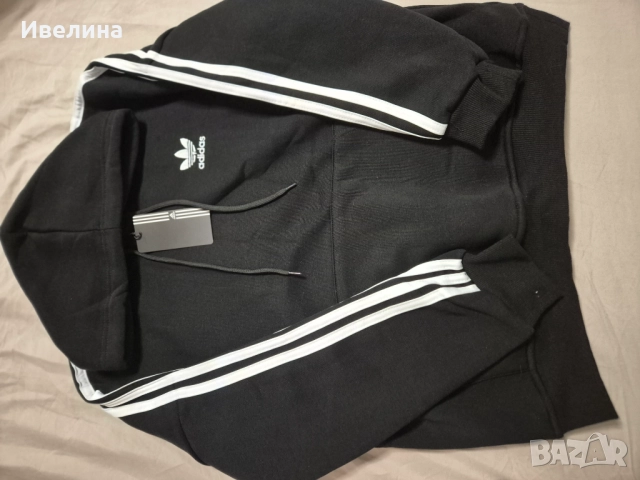 Спортен екип, снимка 2 - Спортни екипи - 52694304