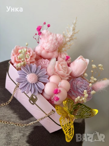 Кошничка с цветя от соев восък, снимка 3 - Други - 50533495