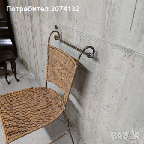 Интересен стол от метал и ратан, снимка 2 - Столове - 36299779