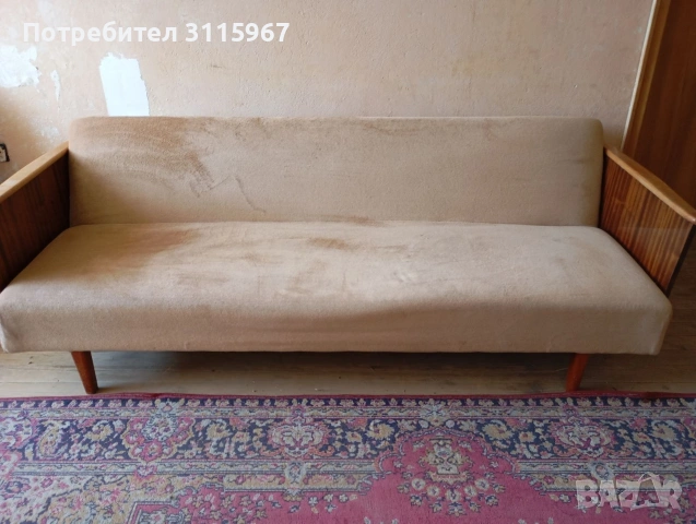 Ретро диван
