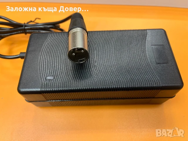 Зарядно за тротинетка 42V волта 2 A XLR  SLS -4202 , снимка 1